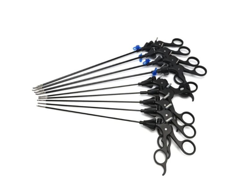 Instrumentais de 5mm que são inseridos pelos trocateres de 5mm